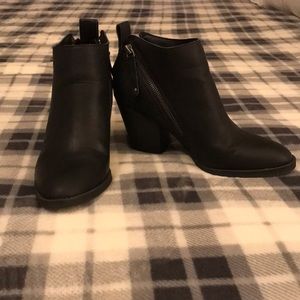 ❣️SALE❣️Black Booties - Worn Once